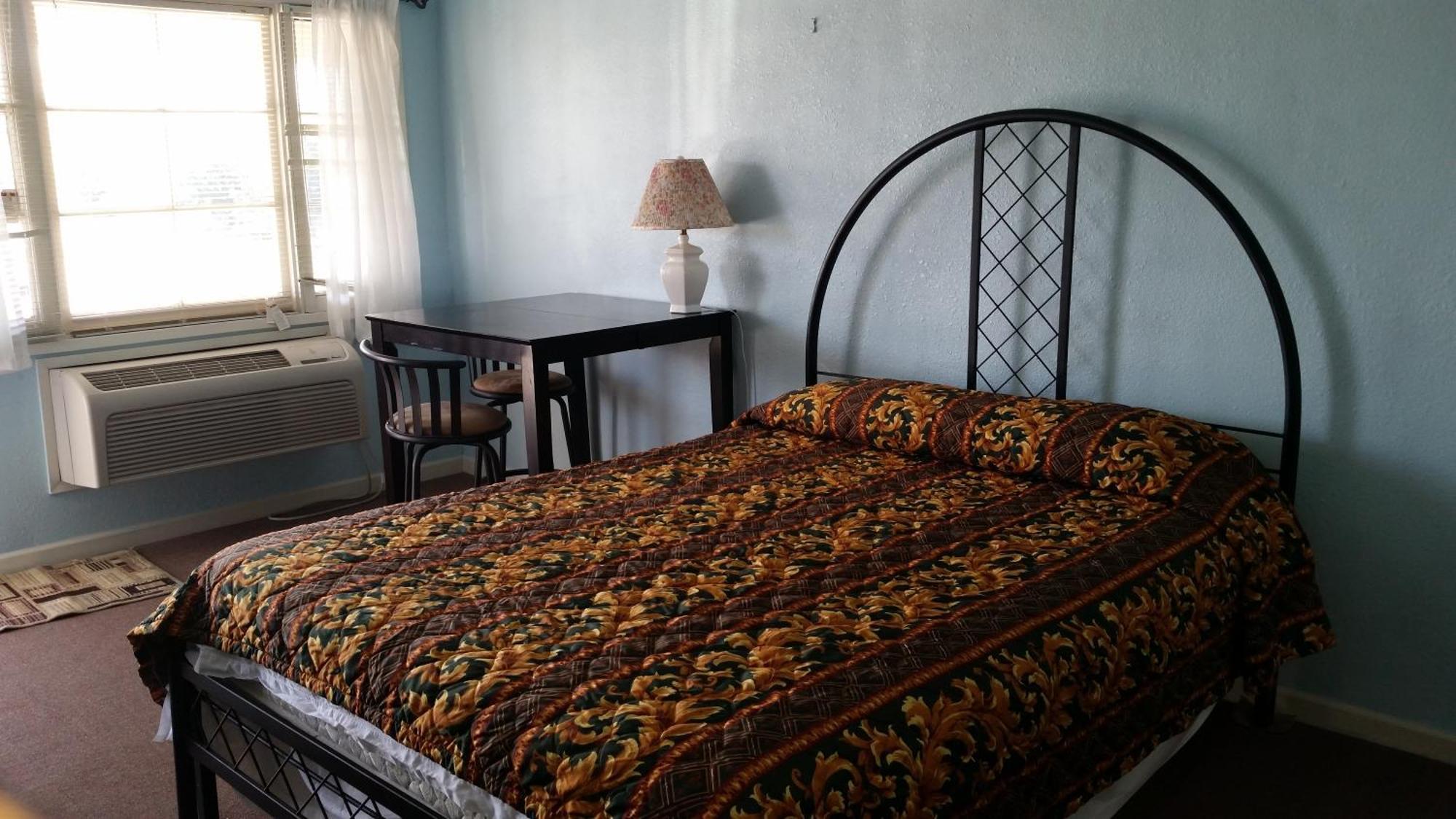 Laura Lodge Coalinga Chambre photo